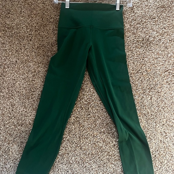 Lululemon green cropped leggings - Picture 1 of 5